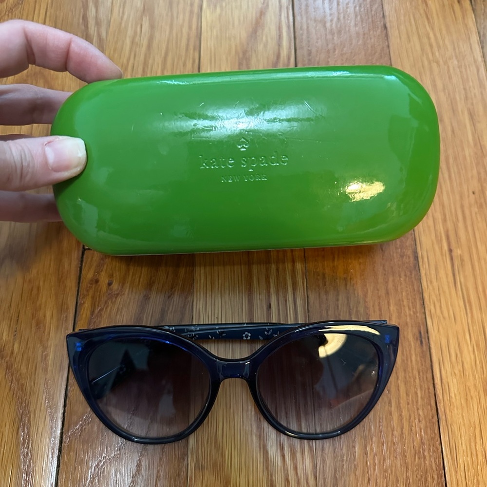 Kate Spade AMYA style Navy Sunglasses with Green Case